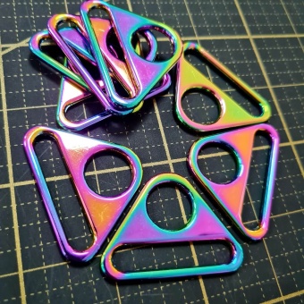 Regenbogen 40mm Dreikantring - Metall 4cm Rainbow Triangle-Ring - Dreieckige D-Ring Alternative 1 1/2 inches 