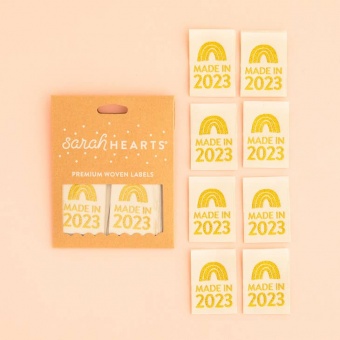 Made in 2023 Metallic Labels - Sarah Hearts Goldene Webetiketten - Premium Woven Labels - Tied with a Ribbon Limited Edition 