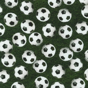 Fußballstoff mit Rasenhintergrund - Meterware Motivstoff mit Fußbällen - Robert Kaufman Patchworkstoff "Grass Soccer Balls" 