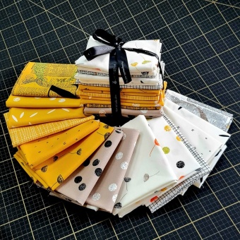 14 FQs Stoffpaket Zen Chic "Sunny Day Light" by Brigitte Heitland - Moda Fabrics Patchworkstoffe Filigree Fat Quarter 